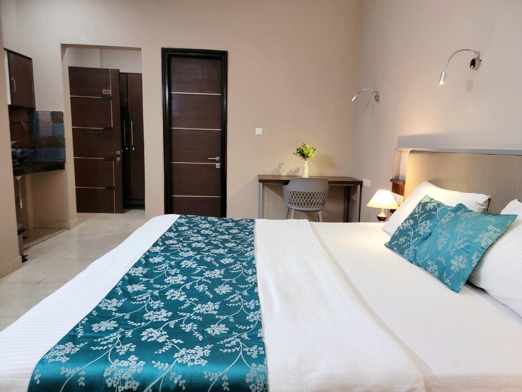 Vamsor Heights 1047 Gurgaon Exterior foto